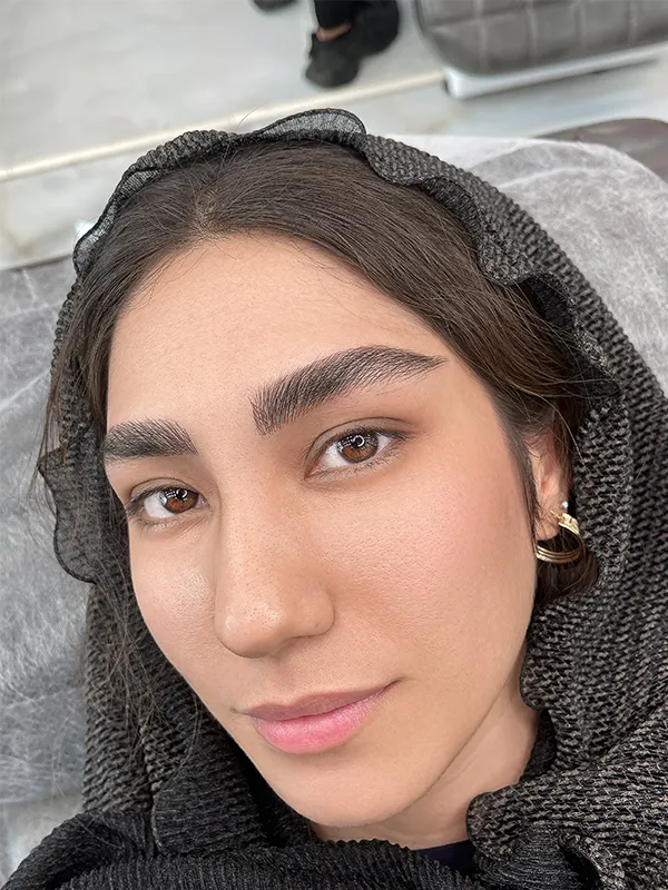 میکرو ابرو طبیعی