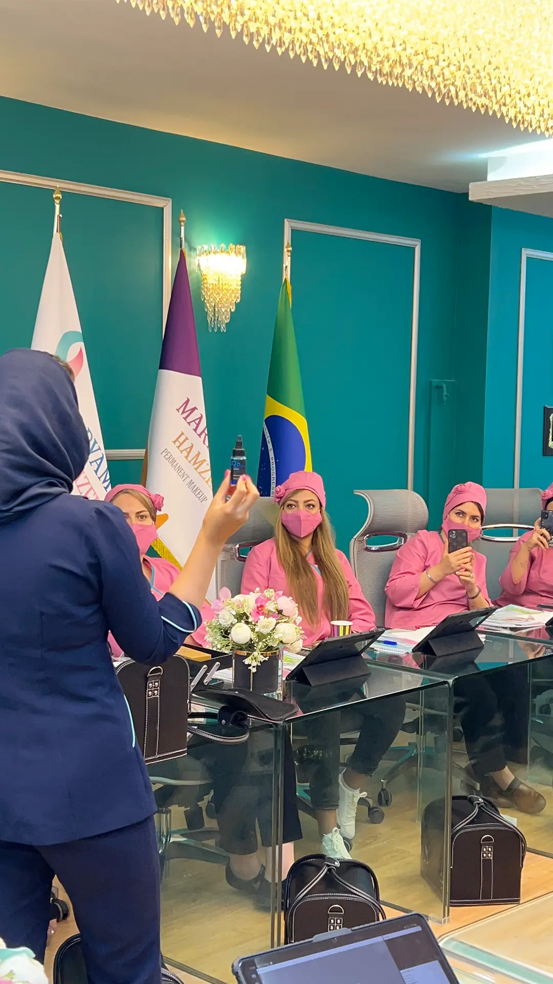 مرکز تخصصی آموزش آرایش دائم