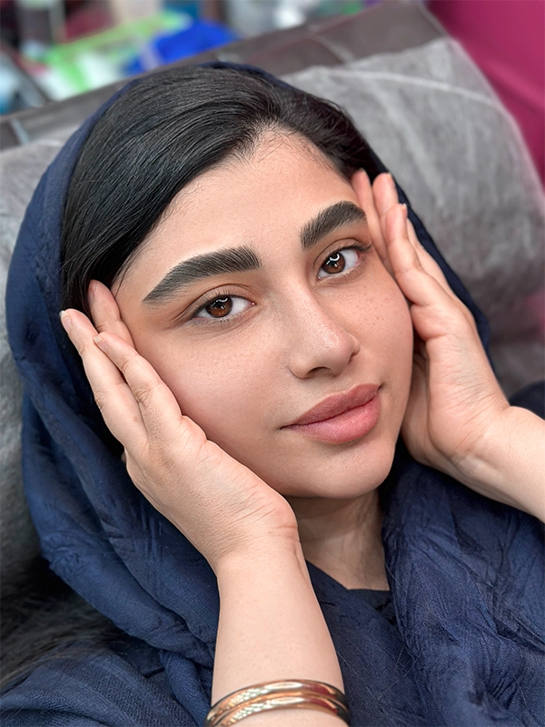 فیبروز ابرو کرکی در سالن زیبایی مریم حمزه ای
